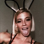 annie_the_fit_bunny Profile Picture