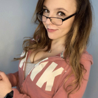 glassescutie24 (Dallas) free Only Fans Leaks [UPDATED] profile picture