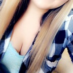 hottblondie21 Profile Picture