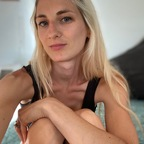 hotwifejulienyc OnlyFans Leaks 

 profile picture