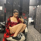 Jezabelle L (@jezzys_wrld) Leaks OnlyFans 

 profile picture