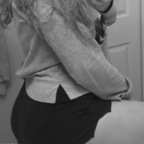 kaywid2 (Kay) OnlyFans Leaked Content 

 profile picture