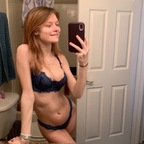 Mary (@maryspeach) Leak OnlyFans 

 profile picture