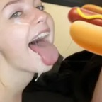 onmykneesdaddy (Iva) OnlyFans Leaks 

 profile picture