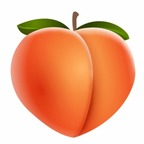 Profile picture of peachyyqueenbee