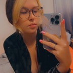 play_girrll (Your favorite play girl🥰) OnlyFans Leaks 

 profile picture
