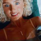 poppylorelei (Poppy Lorelei) OnlyFans content 

 profile picture