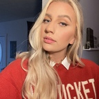 Lily 👑 (queenxlily) Leak OnlyFans 

 profile picture