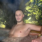 Onlyfans leaks robertoppitz 

 profile picture