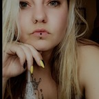 rosenbuzz420 (ROSE🦋) OnlyFans Leaks 

 profile picture