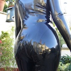 rubbercara (Rubber Cara) OnlyFans Leaked Pictures & Videos [!NEW!] profile picture