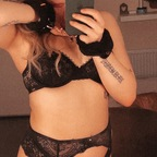 Saffron Sanderson (@saffronsanderson01) Leaked OnlyFans 

 profile picture