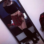 submissive_mess (Emilie) OnlyFans Leaked Pictures and Videos 

 profile picture