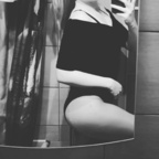 SweetLola (@sweetsecretlola) Leaks OnlyFans 

 profile picture